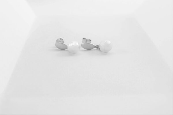 Sehr schöne Ohrstecker mit Perlen in Sterlingsilber – Bild 6