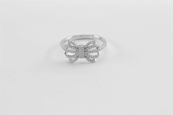 Ring   in Sterlingsilber mit Spinell