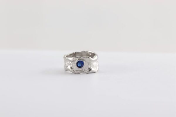feiner Ring in Sterlingsilber matt mit Zirkonia – Bild 2