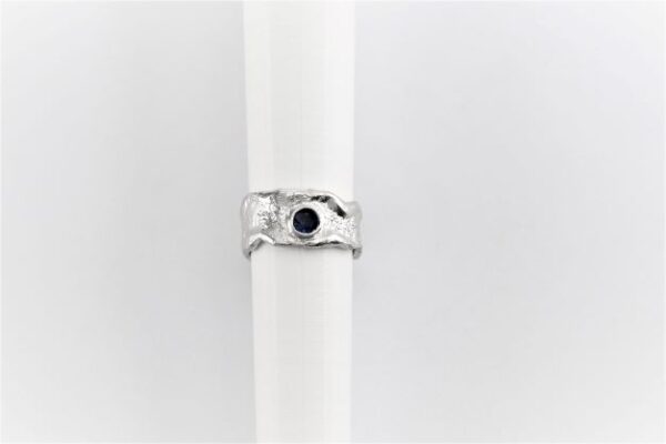feiner Ring in Sterlingsilber matt mit Zirkonia – Bild 4