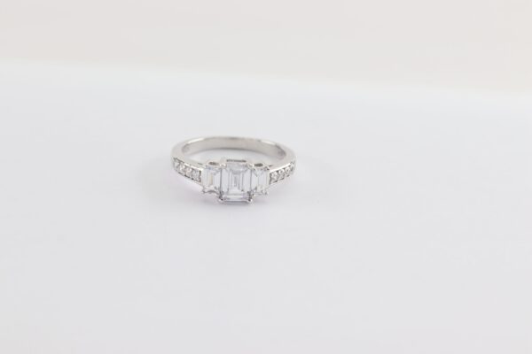 Ring in Sterlingsilber mit Zirkonia