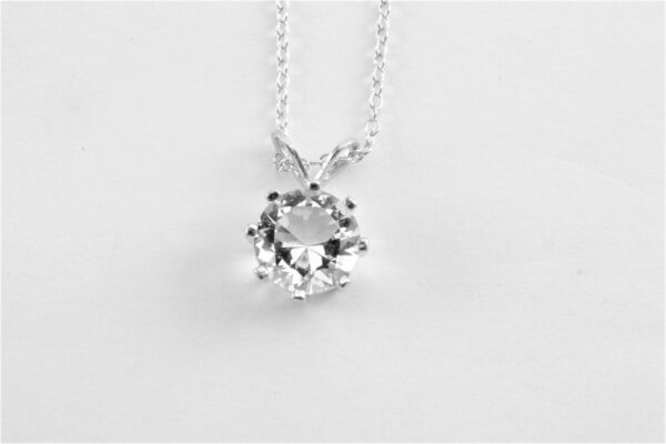 Collier in Sterlingsilber mit Zirkonia