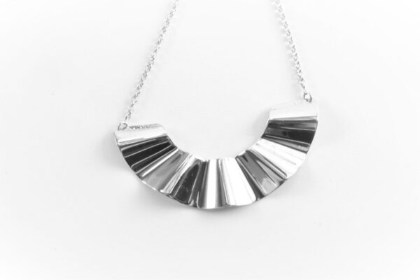 elegantes Collier in Sterlingsilber rhodiniert