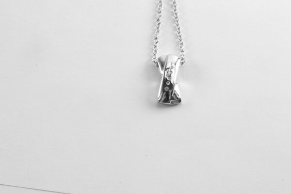 feines Collier in Sterlingsilber rmit Diamanten – Bild 2