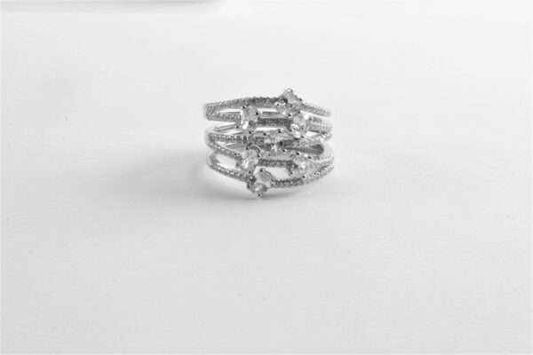 sehr schöner Ring in Sterlingsilber