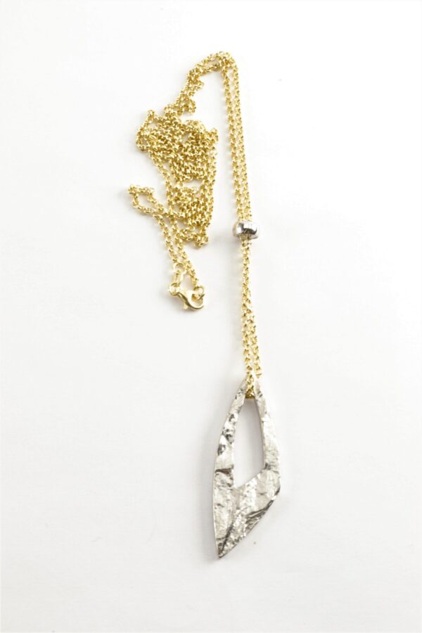 ein wunderschönes Collier in Sterlingsilber zum Teil vergoldet