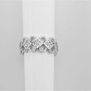 feiner Ring in Sterlingsilber mit Zirkonia