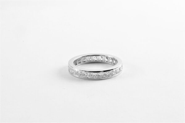 feiner Ring in Sterlingsilber mit Zirkonia – Bild 2