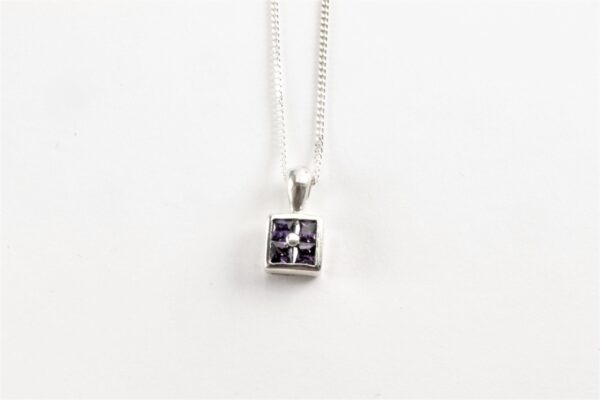 feines Collier in Sterlingsilber mit Amethyst. – Bild 2