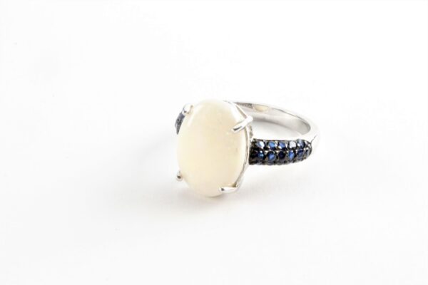 sehr edler Ring in Sterlingsilber rhodiniert