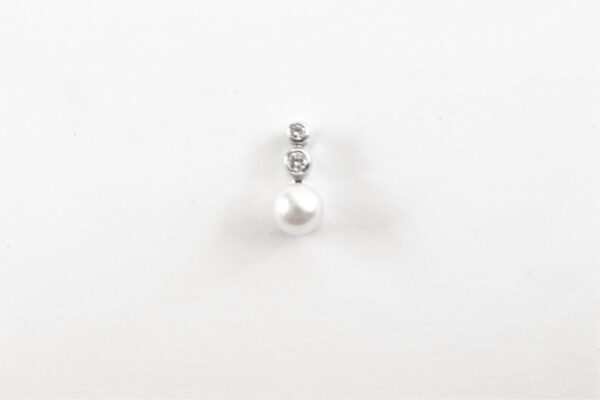 kleiner, feiner Anhänger in Silber mit 2 Diamanten