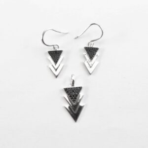 superschönes Set in Sterlingsilber mit schwarzem Zirkonia