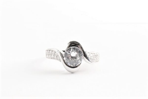 sehr feiner Ring mit Zirkonia in Sterlingsilber – Bild 3