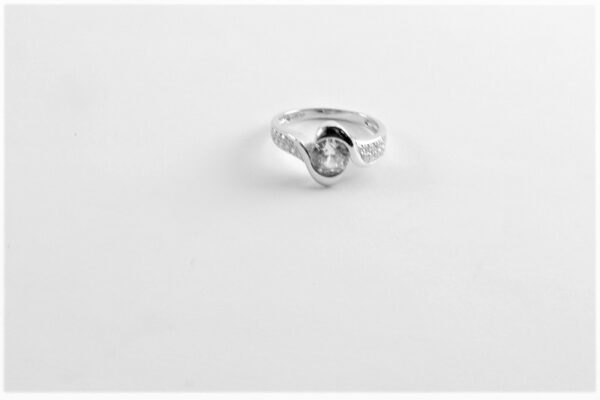 sehr feiner Ring mit Zirkonia in Sterlingsilber – Bild 5