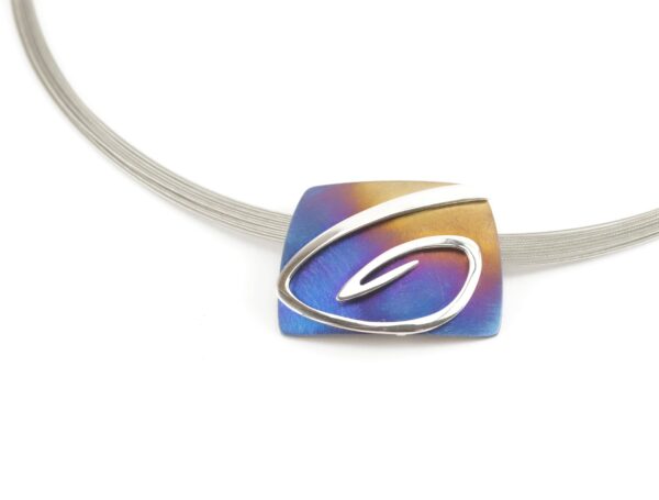 wunderschönes Collier mit Titan – Bild 4
