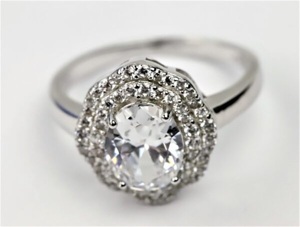 sehr schöner Ring in Sterlingsilber rhodiniert