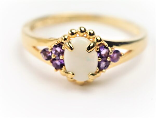 Ring in Sterlingsilber hart vergoldet  mit Opal