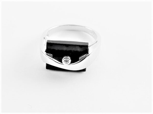 sehr feiner Ring in Sterlingsilber mit Onyx