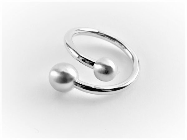 feiner Ring verstellbar in Sterlingsilber mattiert