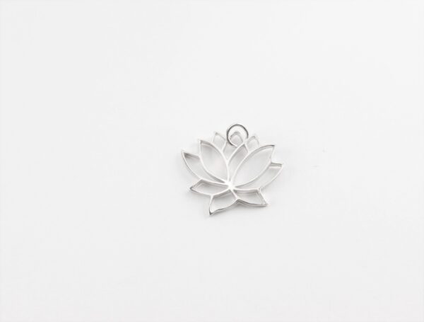 Anhänger Lotusblüte in Sterlingsilber rhodiniert