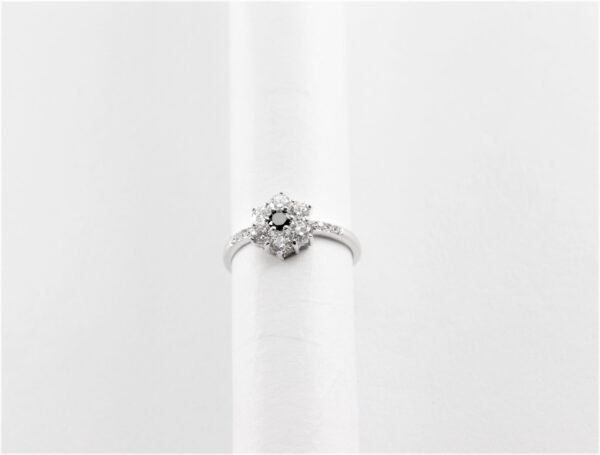 Ring  mit Zirkonia  in Sterlingsilber rhodiniert – Bild 2