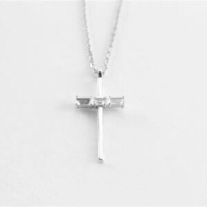 Collier mit Kreuz in Sterlingsilber rhodiniert