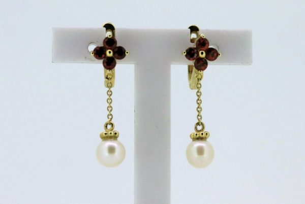 Ohrstecker in Gelbgold  mit Granat – Bild 3