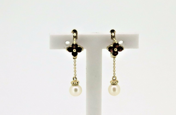 Ohrstecker in Gelbgold  mit Granat