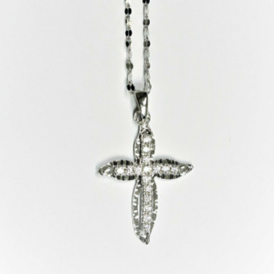 Anhänger und Kette in Weißgold mit Zirkonia