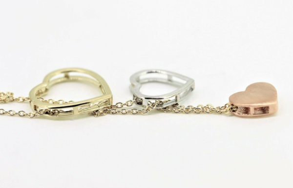 ein feines Colllier in 375 Collier ( 9 Karat ) Das Herz besteht aus drei Teilen. – Bild 2