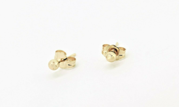 Kleine Kugel-Ohrstecker sind aus 585 Gold – Bild 2