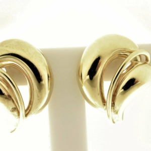 Ganz apparte Ohrstecker in Gelbgold