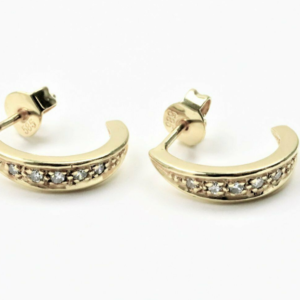Elegante Ohrstecker mit Diamanten