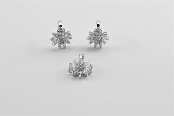 Ohrstecker und Anhänger im Set - in Sterlingsilber rhodiniert – Bild 4