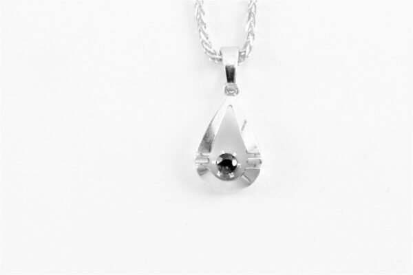 sehr feines Collier in Sterlingsilber mit Saphir – Bild 4