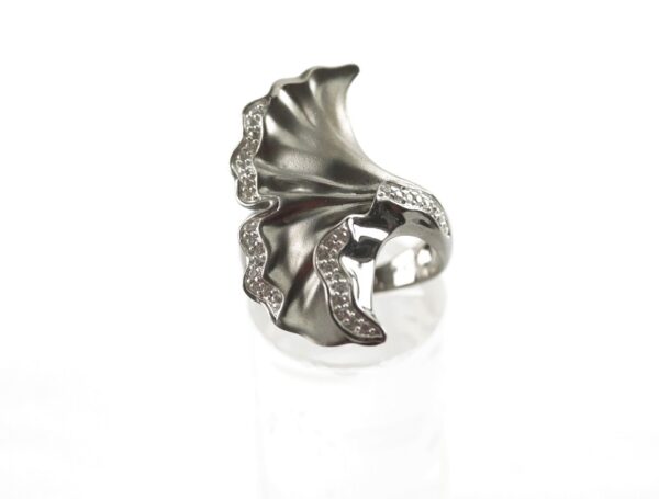 superschöner Ring  in Sterlingsilber geschwärzt