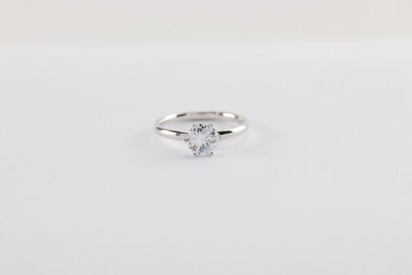 sehr feiner Ring in Sterlingsilber rhodiniert