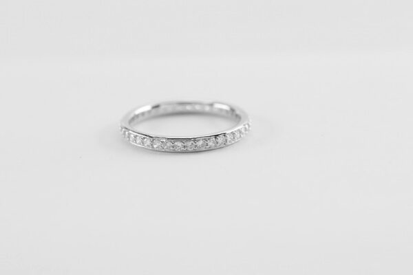 sehr feiner Ring in Sterlingsilber
