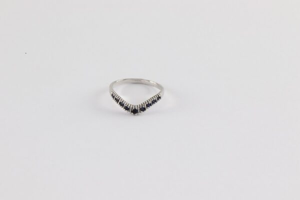 wunderschöner Ring in Sterlingsilber mit Saphiren – Bild 2