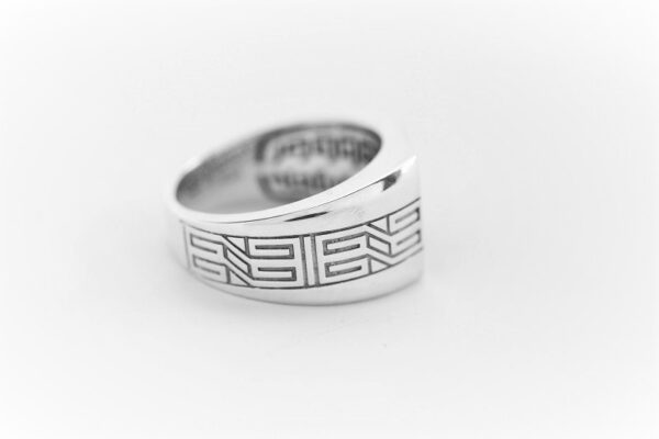 Herrenring in Sterlingsilber mit Onyx