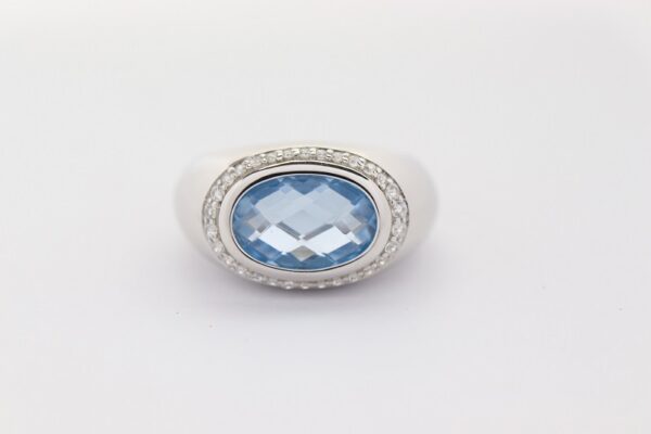 Damenring in Sterlingsilber mit Aquamarin
