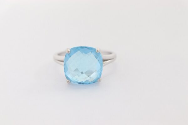 wunderschöner Ring in Sterlingsilber rhodiniert