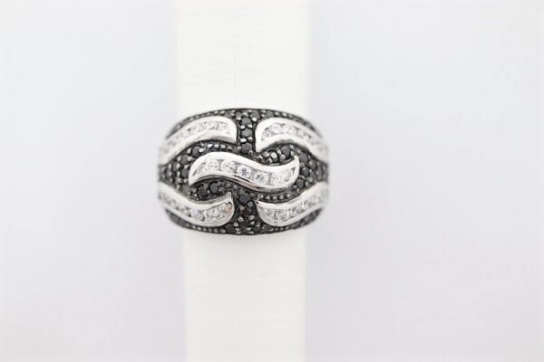 wunderschöner Ring in Sterlingsilber rhodiniert