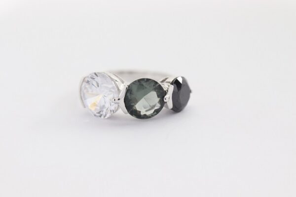 sehr schöner Ring in Sterlingsilber rhodiniert – Bild 2