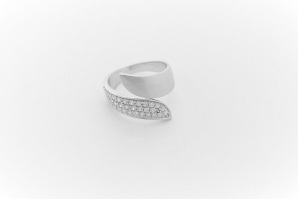 sehr feiner Ring in Sterlingsilber rhodiniert