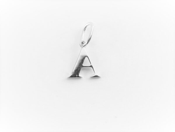 Der Buchstabe " A " als Collier mit feiner Kette – Bild 2