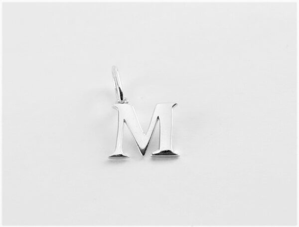 der Buchstabe " M " mit Kette als Collier in Silber – Bild 4