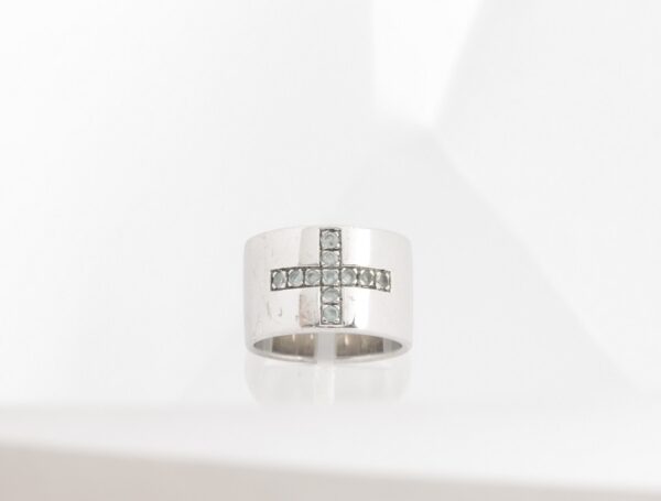 sehr schöner Ring in Sterlingsilber mit Kreuz – Bild 3