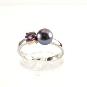 sehr feiner Ring in Sterlingsilber rhodiniert