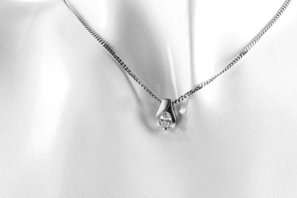 ein feiner Anhänger in Sterlingsilber mit Kette – Bild 6